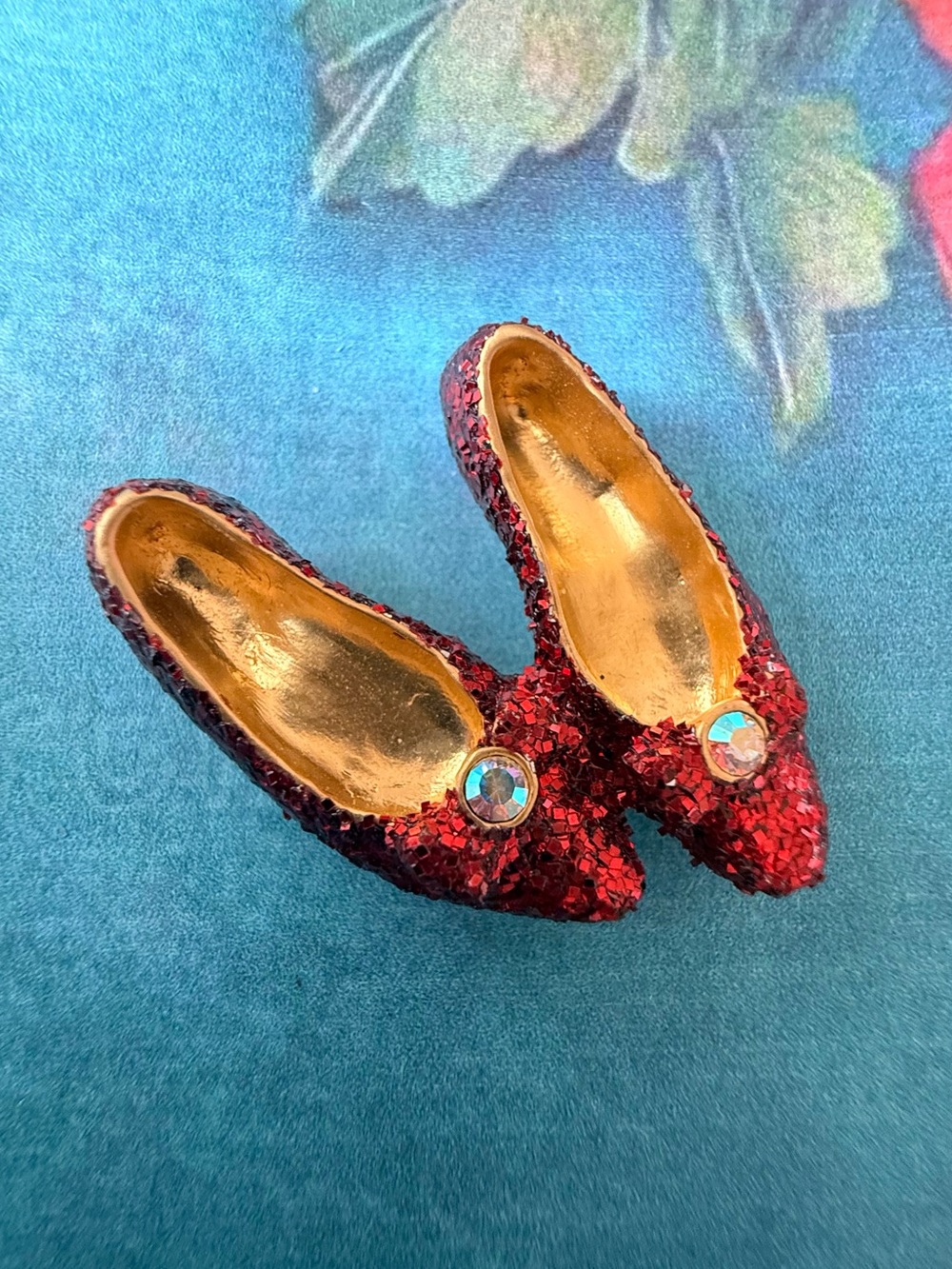 Red Sequin Dorothy Pointed Toe Women's Brooch with Jewel Accent